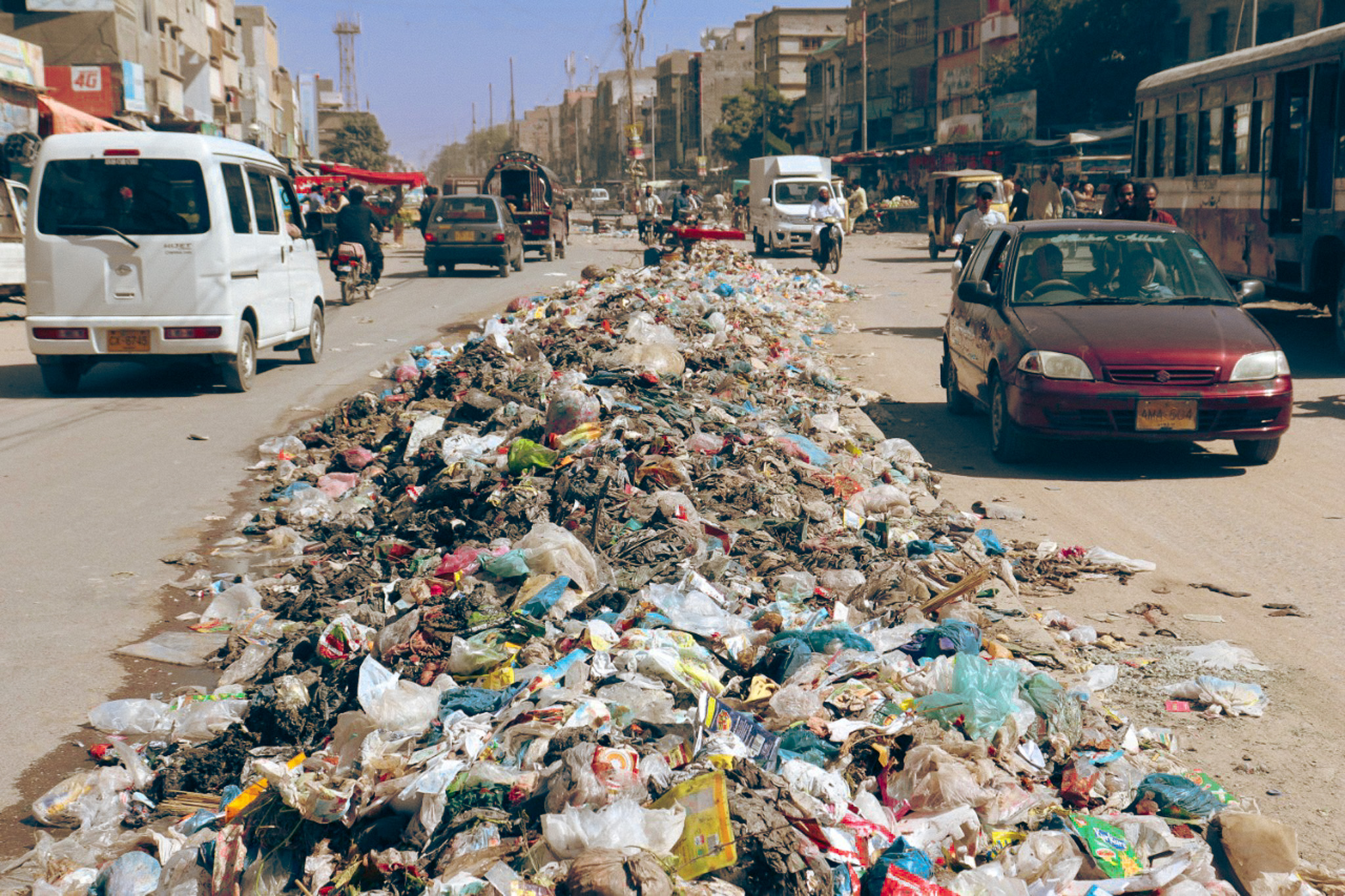 Tackling Karachi's garbage crisis HeinrichBöllStiftung Afghanistan