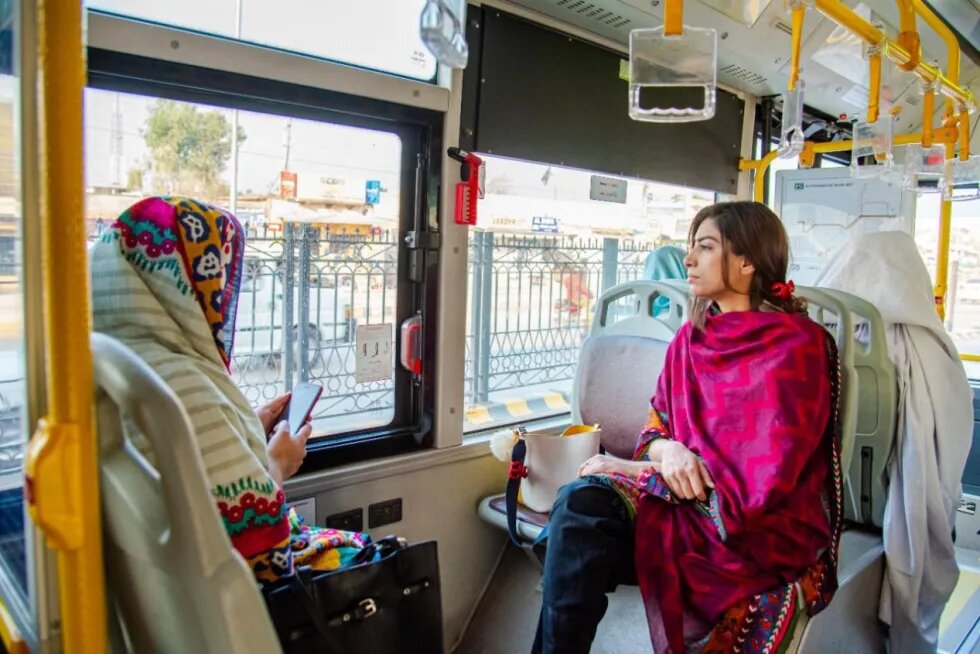 Women in Bus